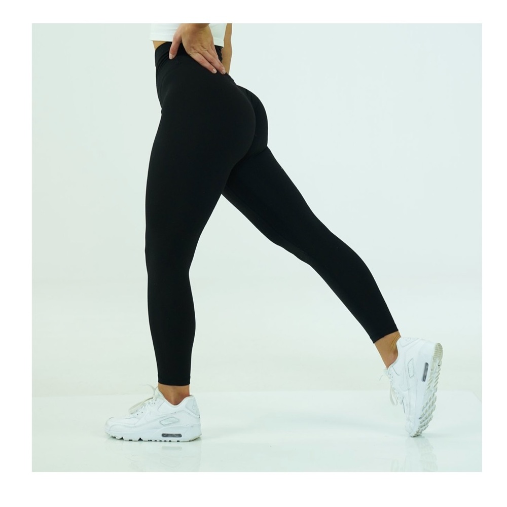 NVGTN NWT Black Signature Leggings